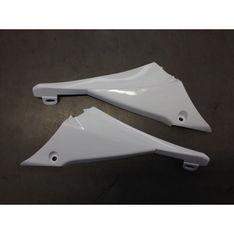 Raccordo convogliaotori-fiancatine laterali YZF450 10-13 bianco YA04827046