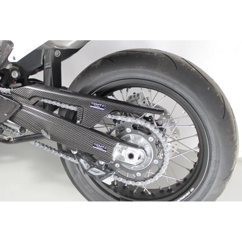 Schwingenschutz aus carbon CMT-Husqvarna 701 2016- KTM 690 2008- GasGas 700 2023-
