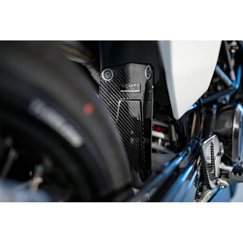 Schmutzafanger aus carbon CMT-Husqvarna 701 2016- KTM 690 2019- GasGas 700 2023-