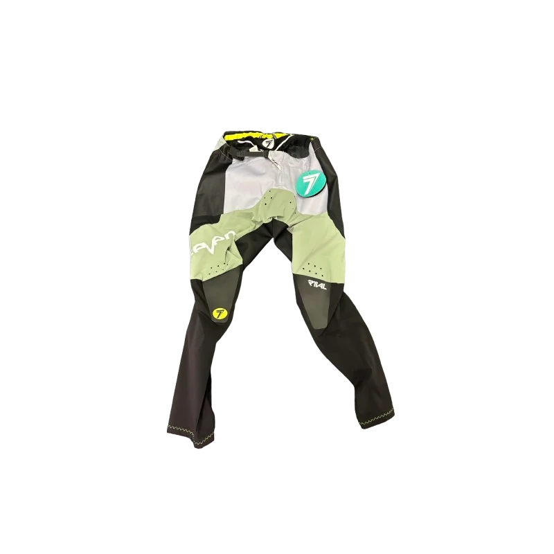 Cross Hose Seven Rival Division gray