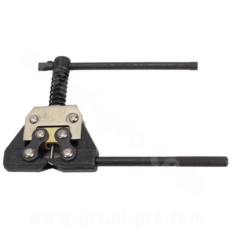 Chain breaker for chains 415-420-428-520
