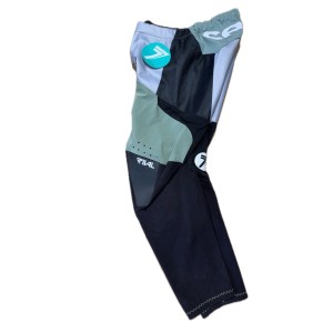 Crosshose Seven Rival Division grau