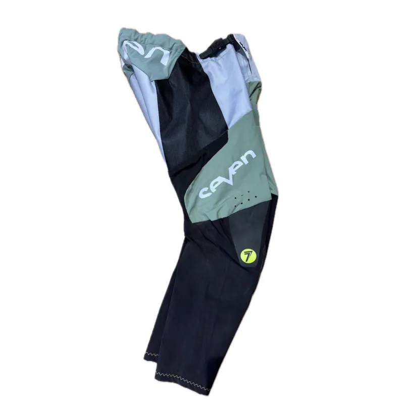 Cross Hose Seven Rival Division gray