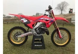 Nuovo Kit Restyling Polisport