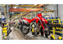 Desmo450 MX: Partita la Produzione della prima Ducati da Motocross