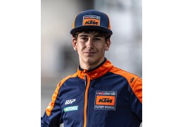 Aron Katona resta con KTM