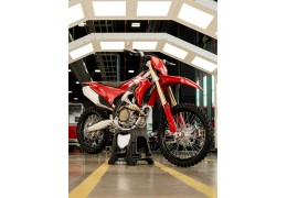 La Nuova Desmo450 Arriva nei Concessionari