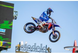 SUPERCROSS: Infortunio per Mitchel Oldenburg