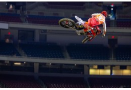 SUPERCROSS: Jo Shimoda fuori per Infortunio al Perone