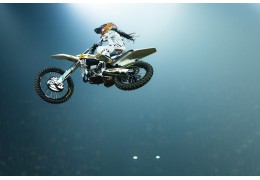 Supercross di Parigi: Un Finale di Stagione perfetto per Malcolm Stewart